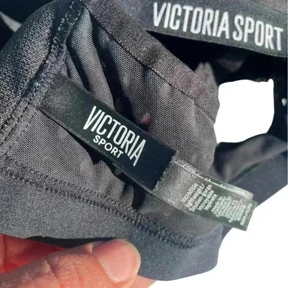Victoria Secret Sport women’s padded black sports bra gently used size 32C - Picture 5 of 8